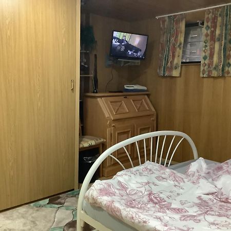 Schoenes Doppelbettzimmer Im Untergeschoss Inkl Parkplatz Nach Verfuegbarkeit Essen Dış mekan fotoğraf